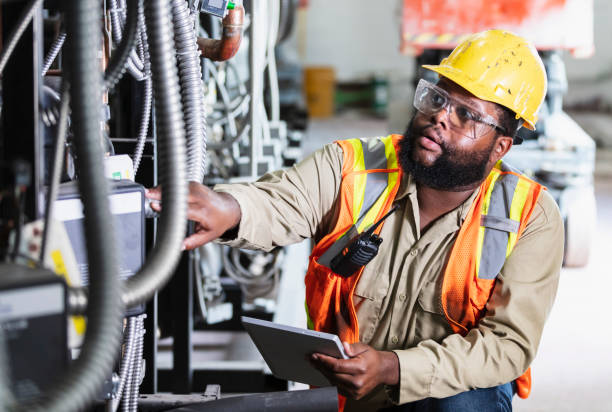 Best Local Electrician Companies  in Elk Rapids, MI